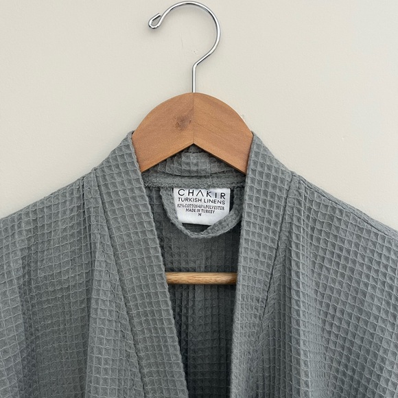 Gray Waffle Knit Robe - Picture 2 of 4